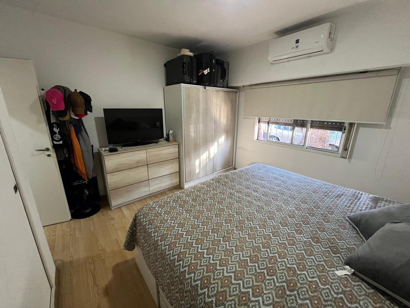 Casa en venta 3 ambientes Villa Devoto con quincho y terraza!