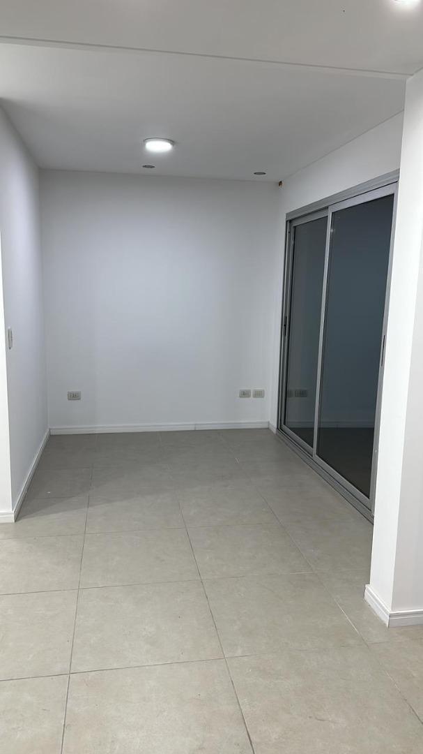 Departamento en Alquiler en Republica De La Sexta, $ 390.000