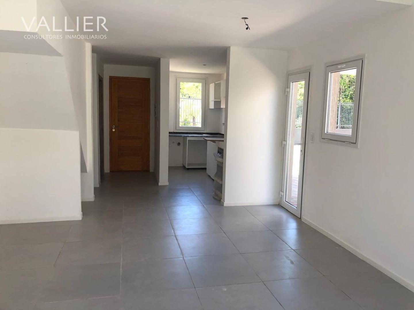 Casa en Alquiler en Saravi Village, $ 1.200.000