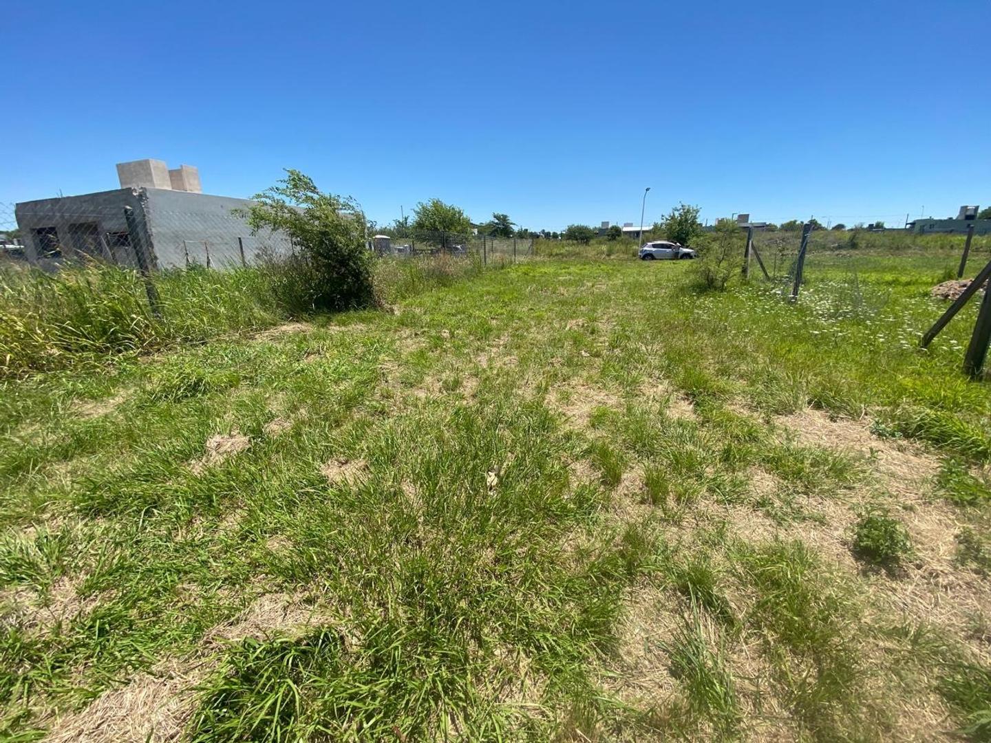 SE VENDE LOTE EN BARRIO SOLES SERRANOS III, UNQUILLO