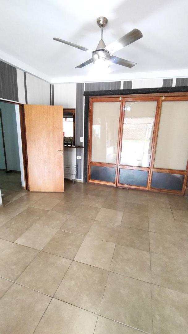 JOAQUIN V GONZALEZ al 100