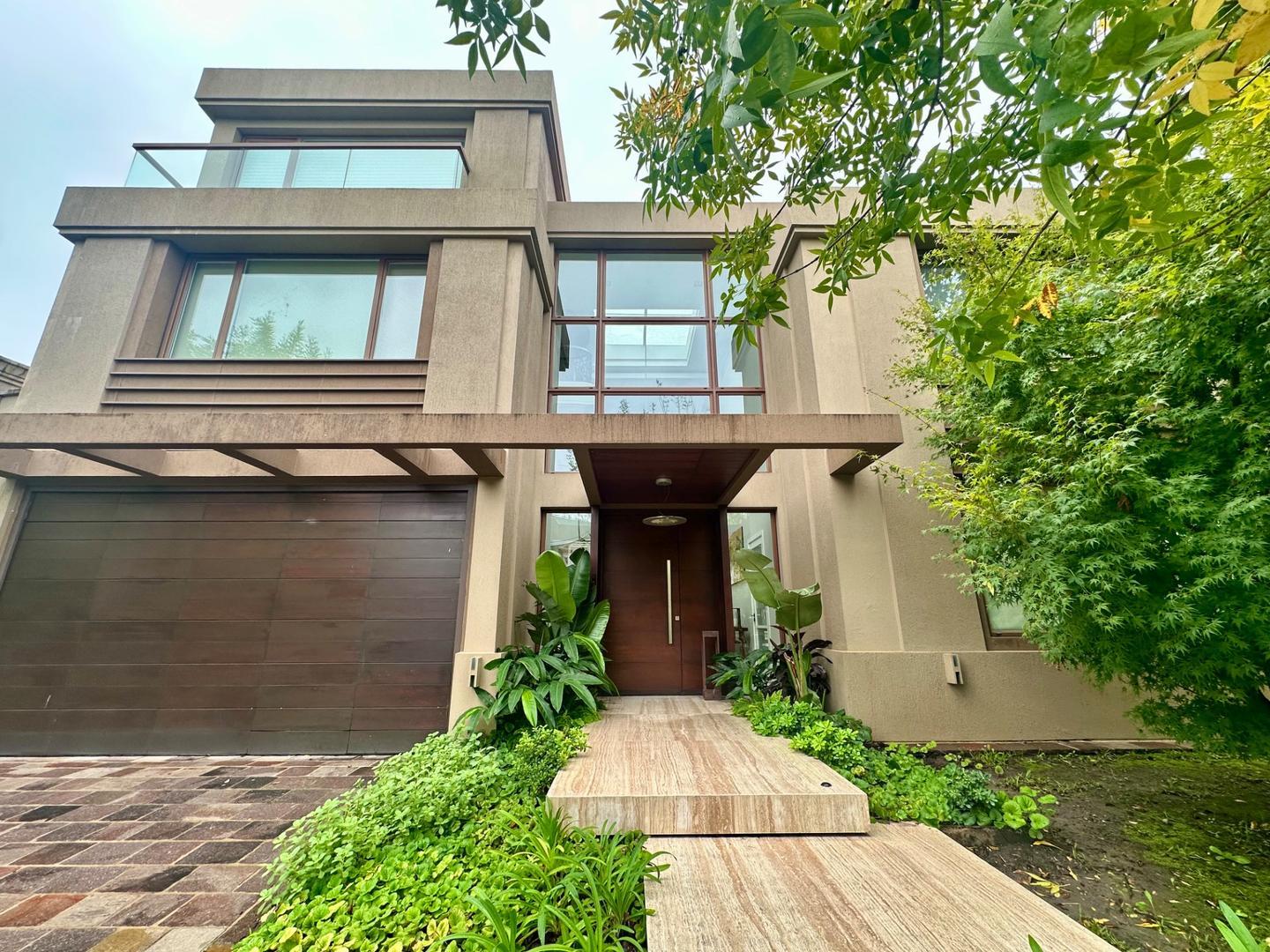 Venta Casa en Barrio Cabos del Lago
