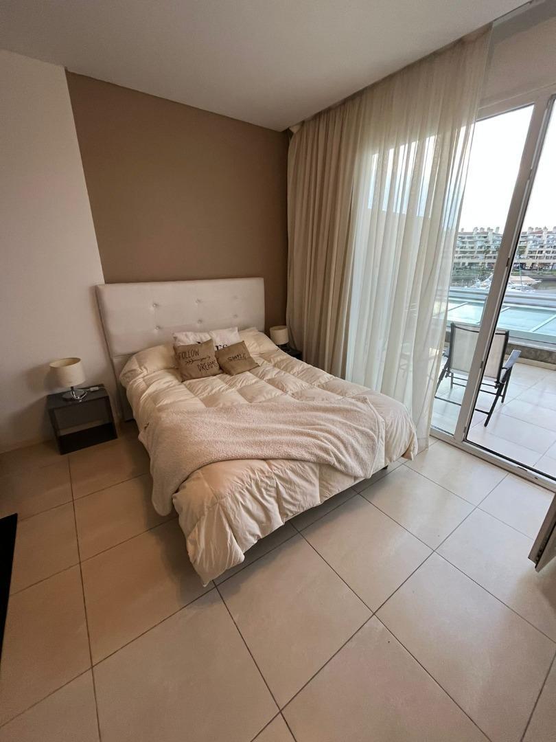 Monoambiente amoblado con vista a la bahia