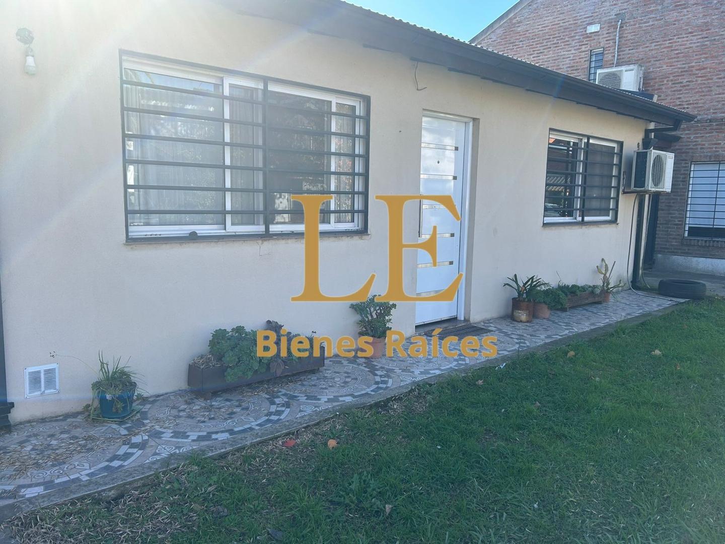 CASA EN VENTA,  ESCOBAR BARRIO SEMI CERRADO