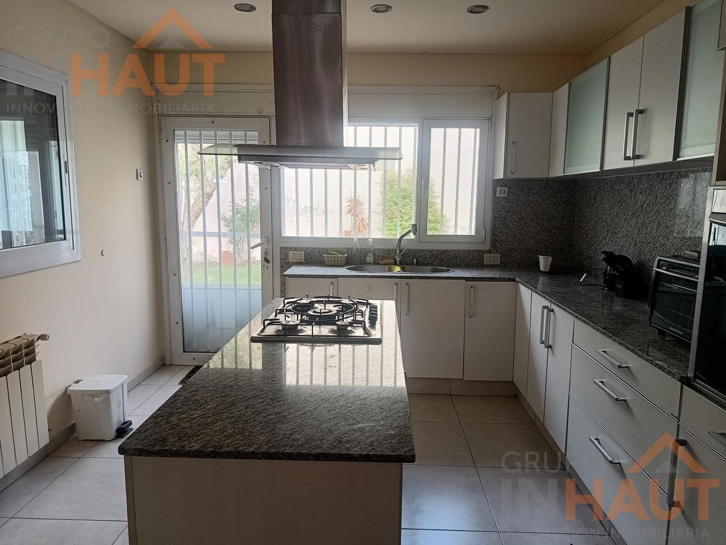 Venta de Casa de 2 habitaciones área centro