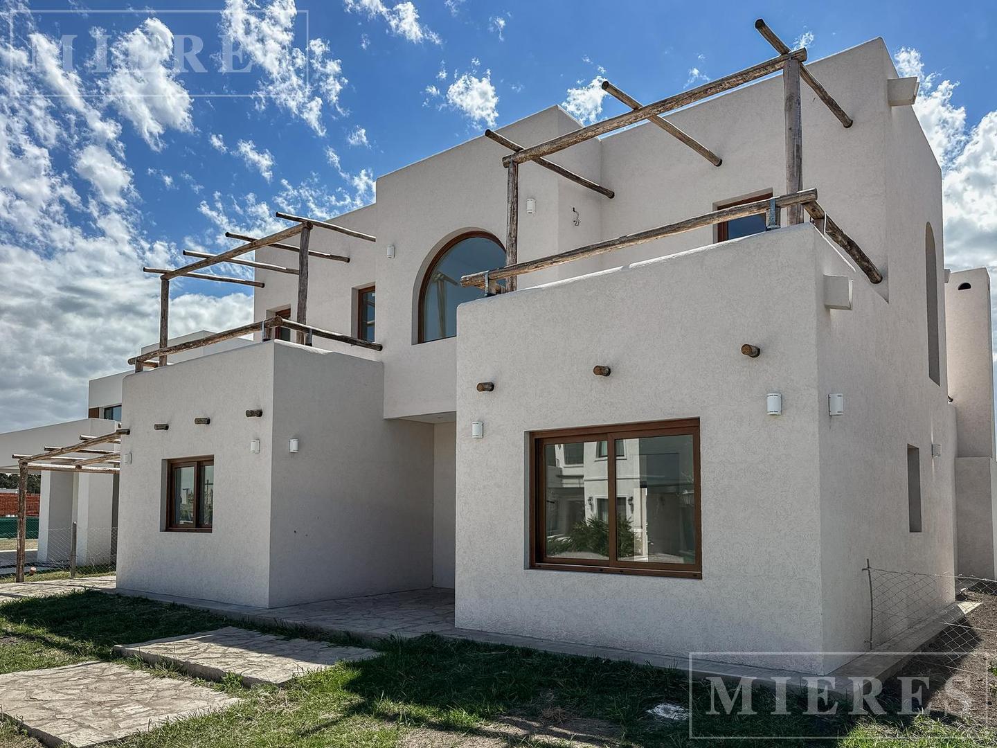 Casa en Venta en el Barrio Santa Ana, Villanueva