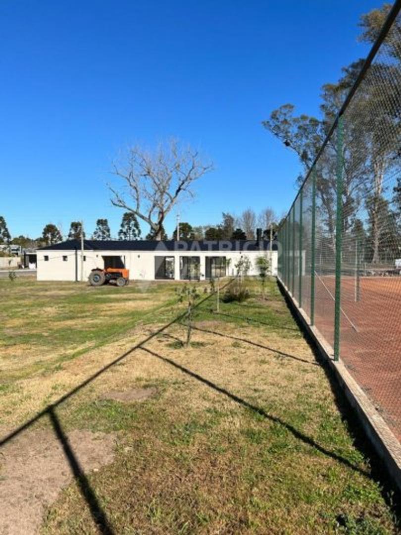 “Vendo lote en Barrio San Juan Chico – gran potencial”