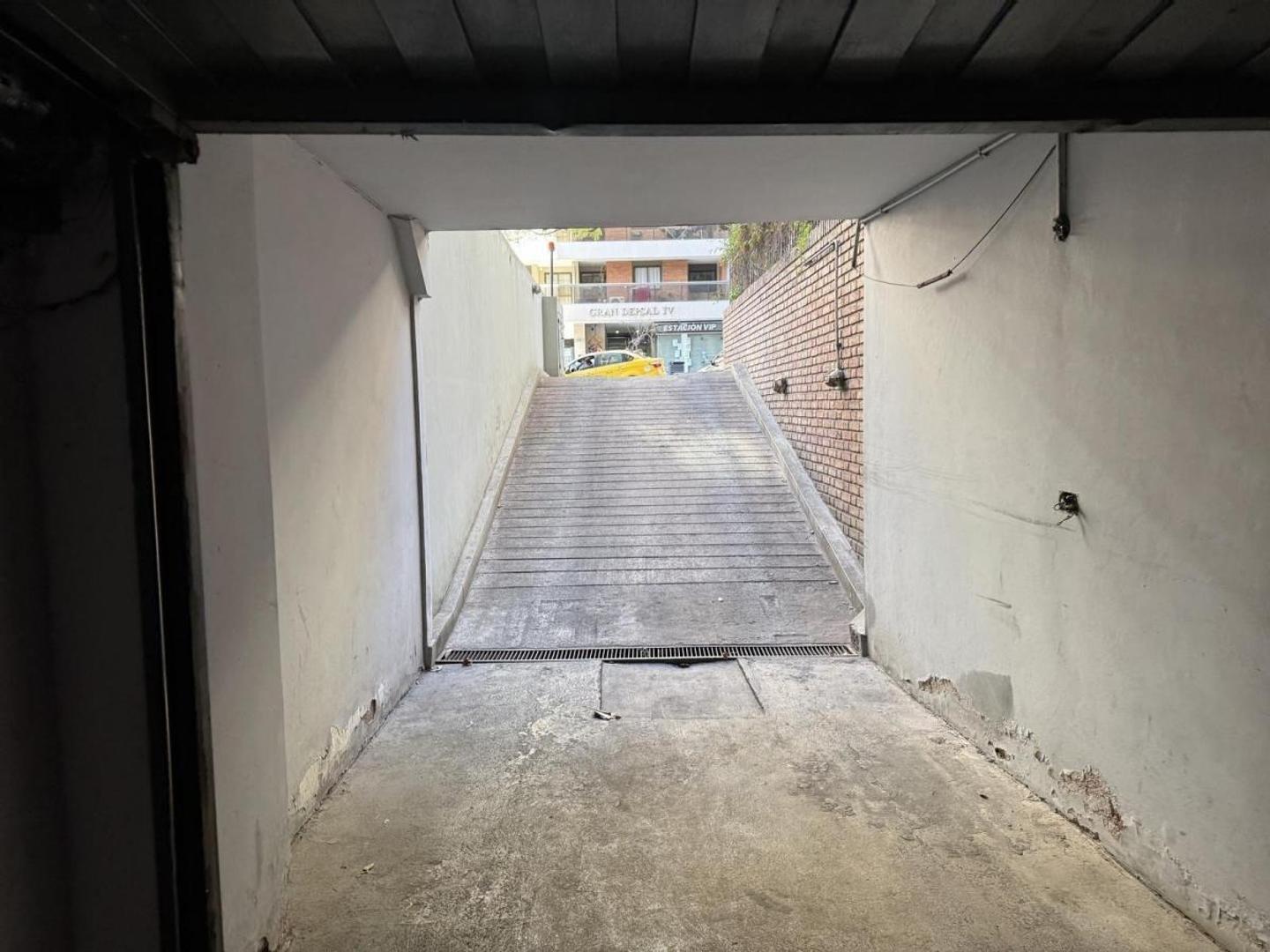 COCHERA EN VENTA B° NUEVA CÓRDOBA