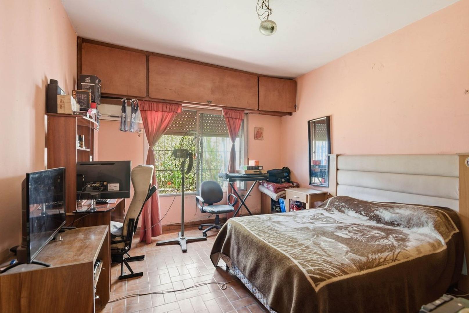 Casa 2 ambientes con 1 baño