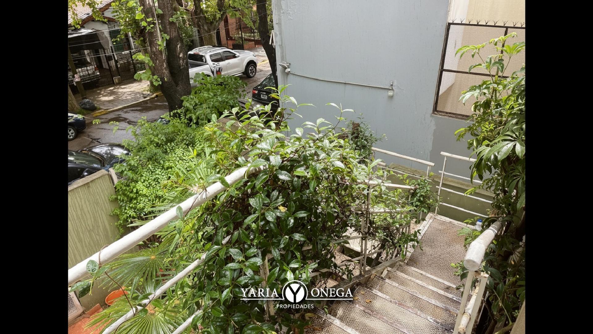 Depto Tipo Casa en Venta con 1 cocheras