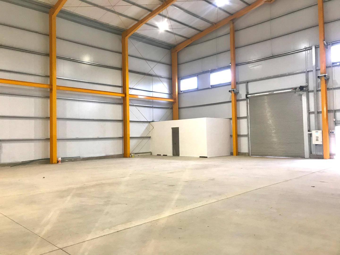 Galpon en Alquiler en Primera Junta, USD 4.800