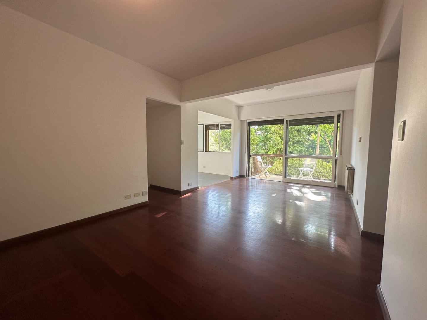 Caracas 2700 , Piso 1