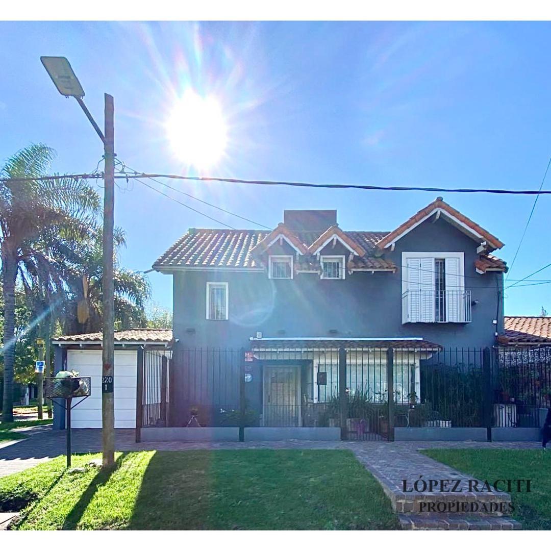 CHALET 2 PLANTAS, 4 DORM. GARAJE VS.AUTOS, PARQUE Y PISCINA