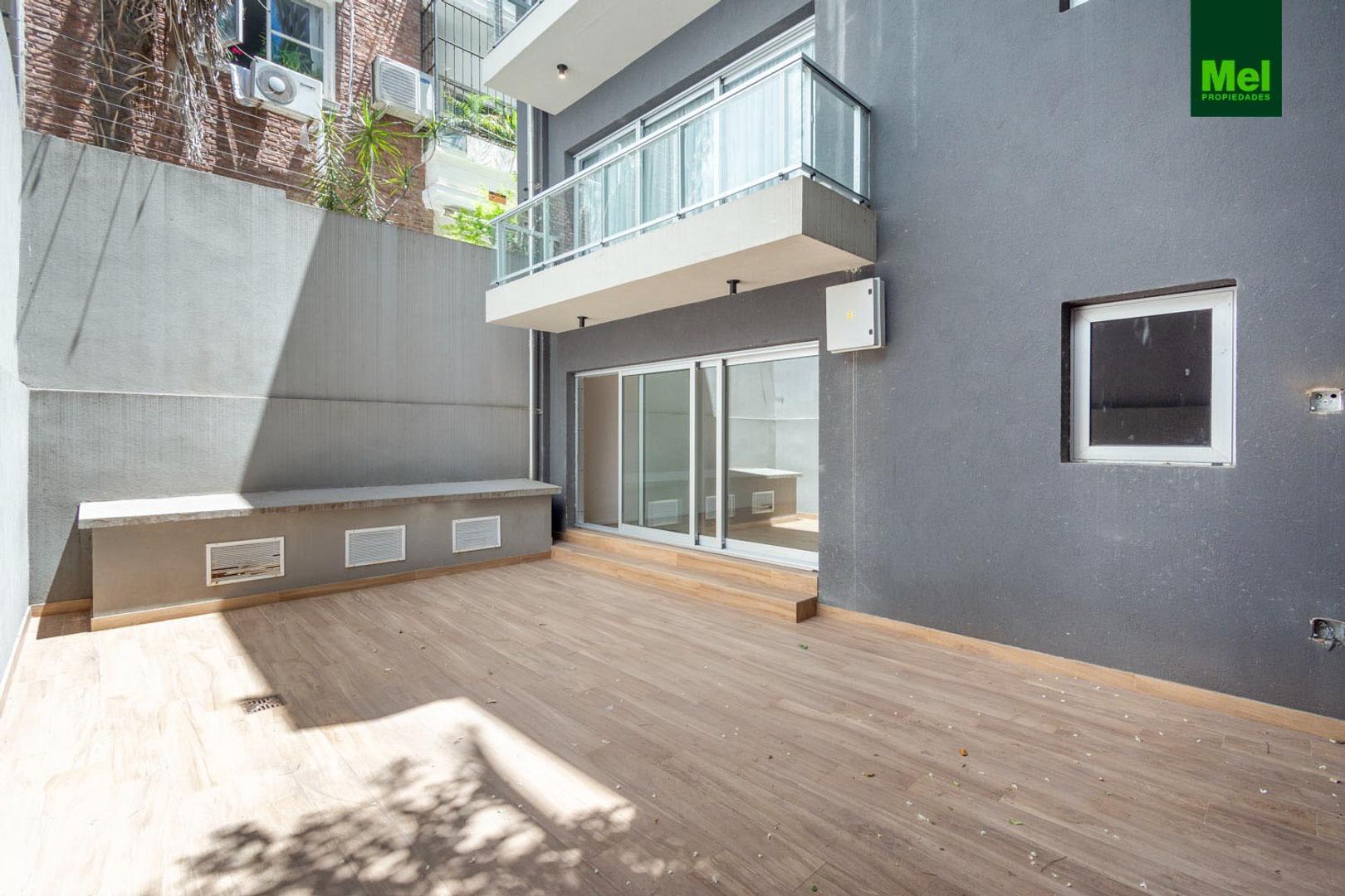 Ambiente divisible con patio en  Belgrano