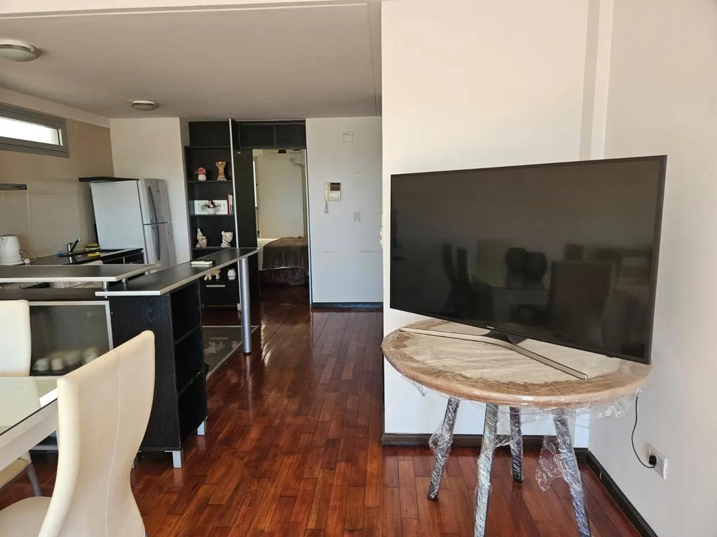 Departamento en Alquiler con 1 cocheras