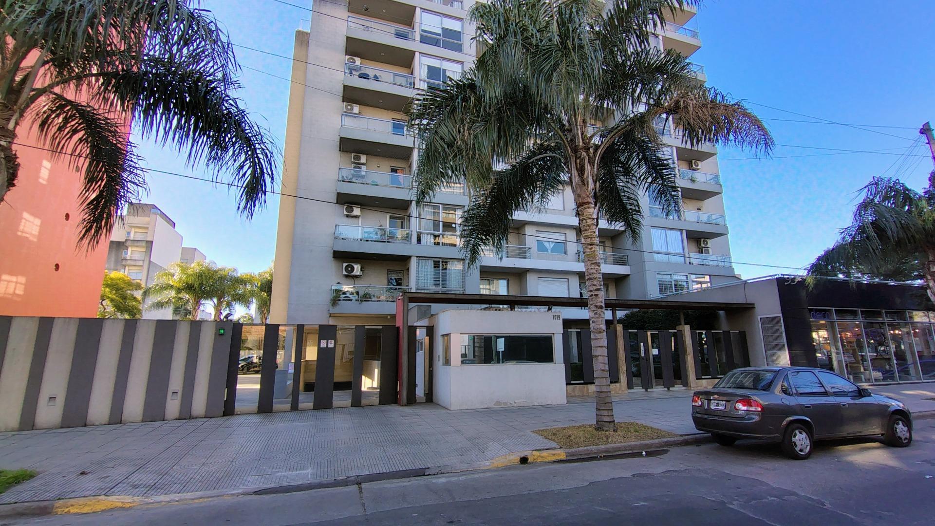 DEPARTAMENTO 2 AMBIENTES CON COCHERA TORRE MENDOZA