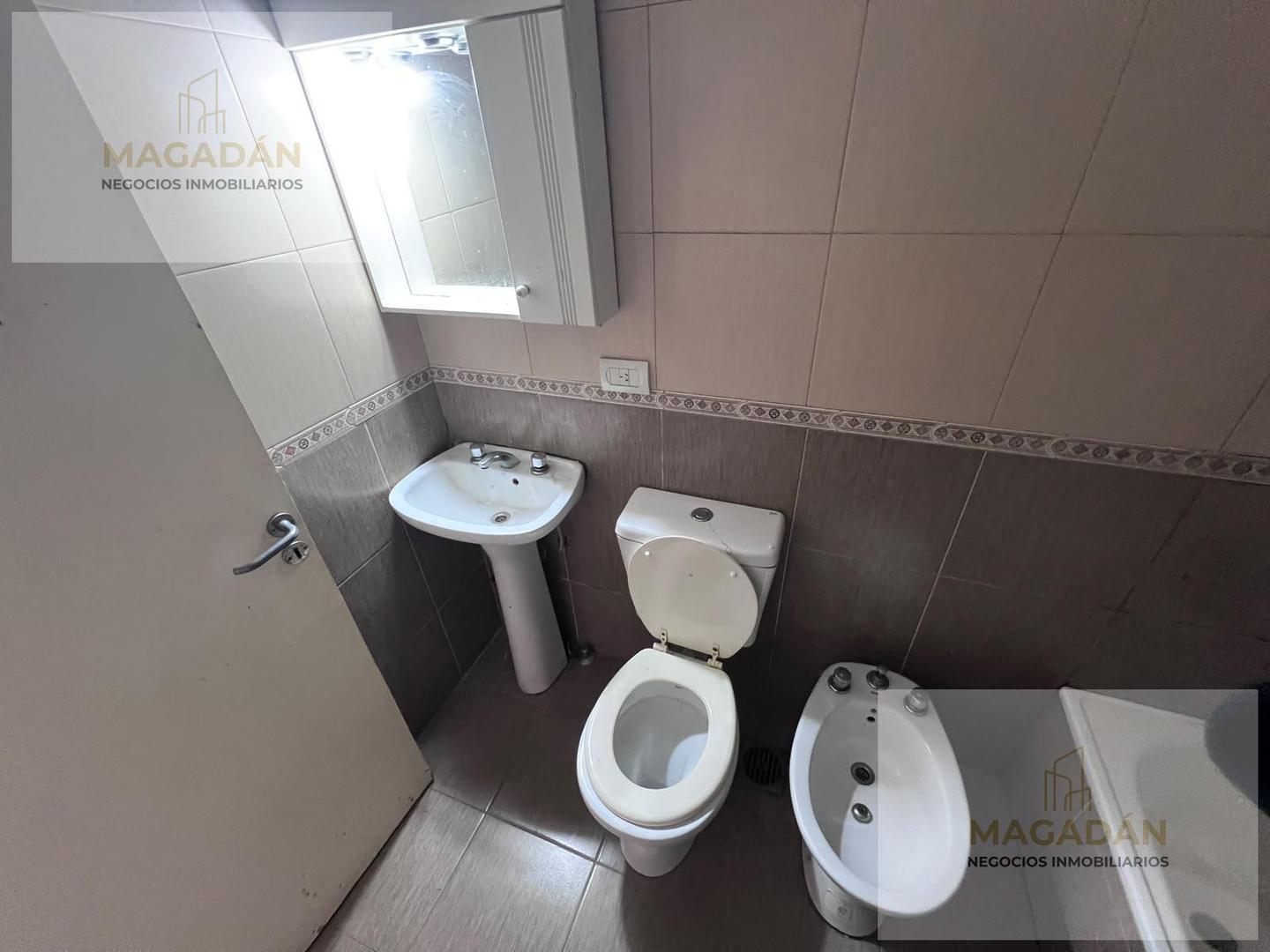 Alquiler Departamento 2 ambientes con Patioi en Villa Sarmiento