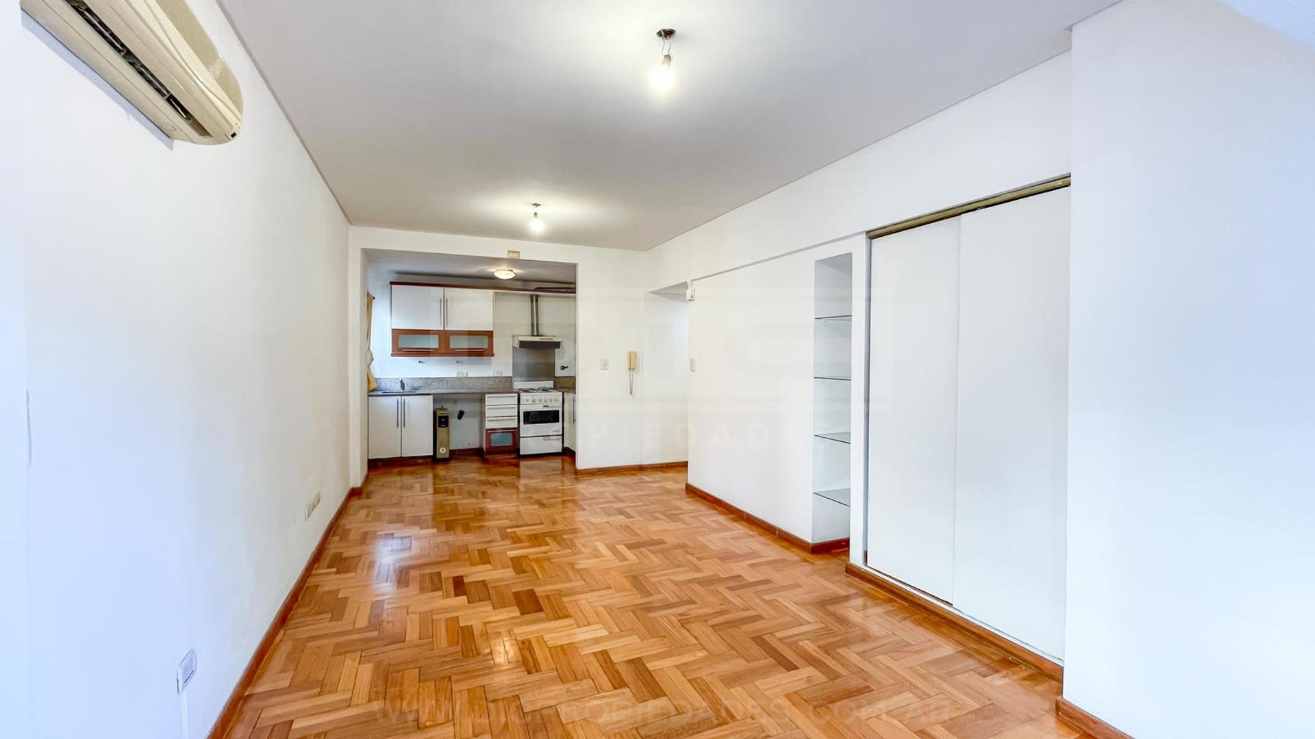 Av Libertador al 2800 entre Pelliza y Roque Saenz Peña