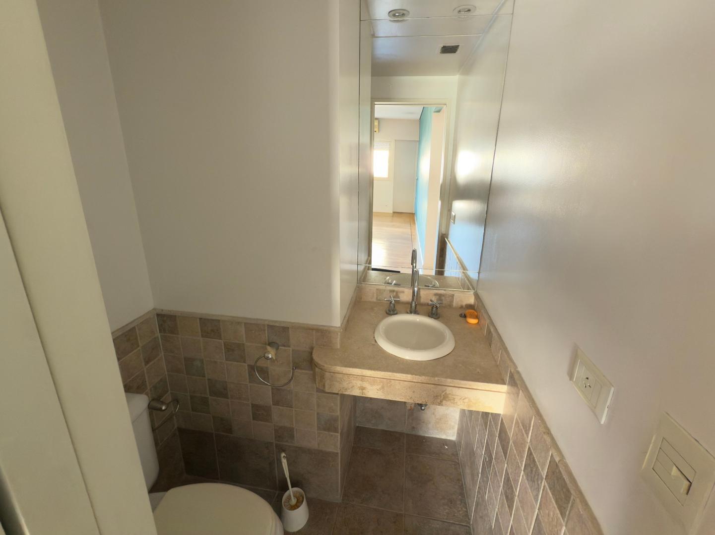 Departamento 3 ambientes con 2 baños