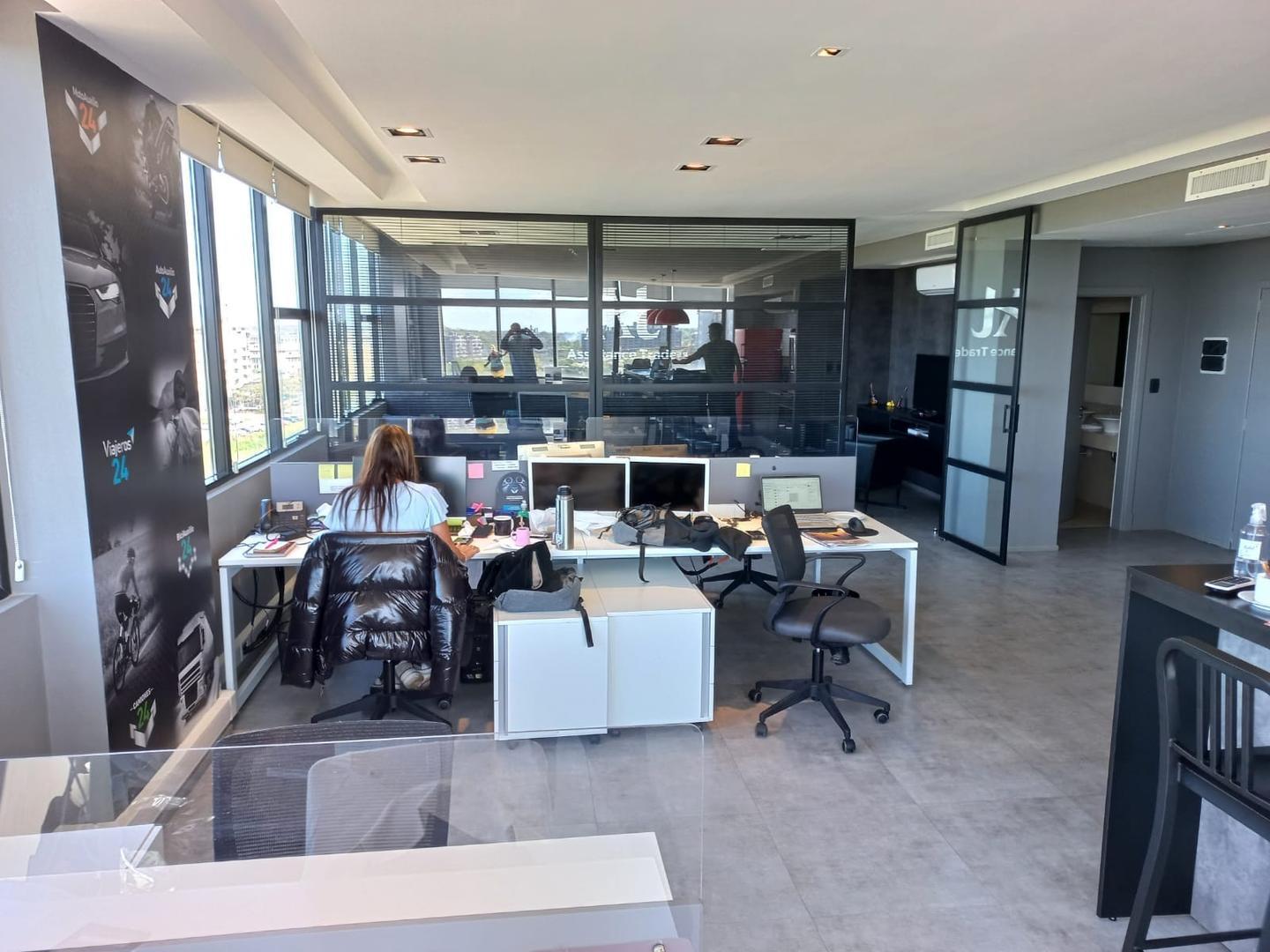 Oficina o vivienda en edificio estudios