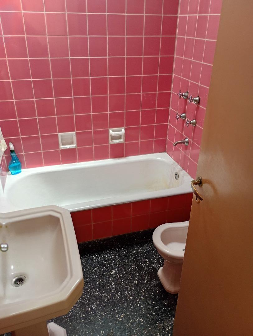 Depto Tipo Casa en Venta 60 años