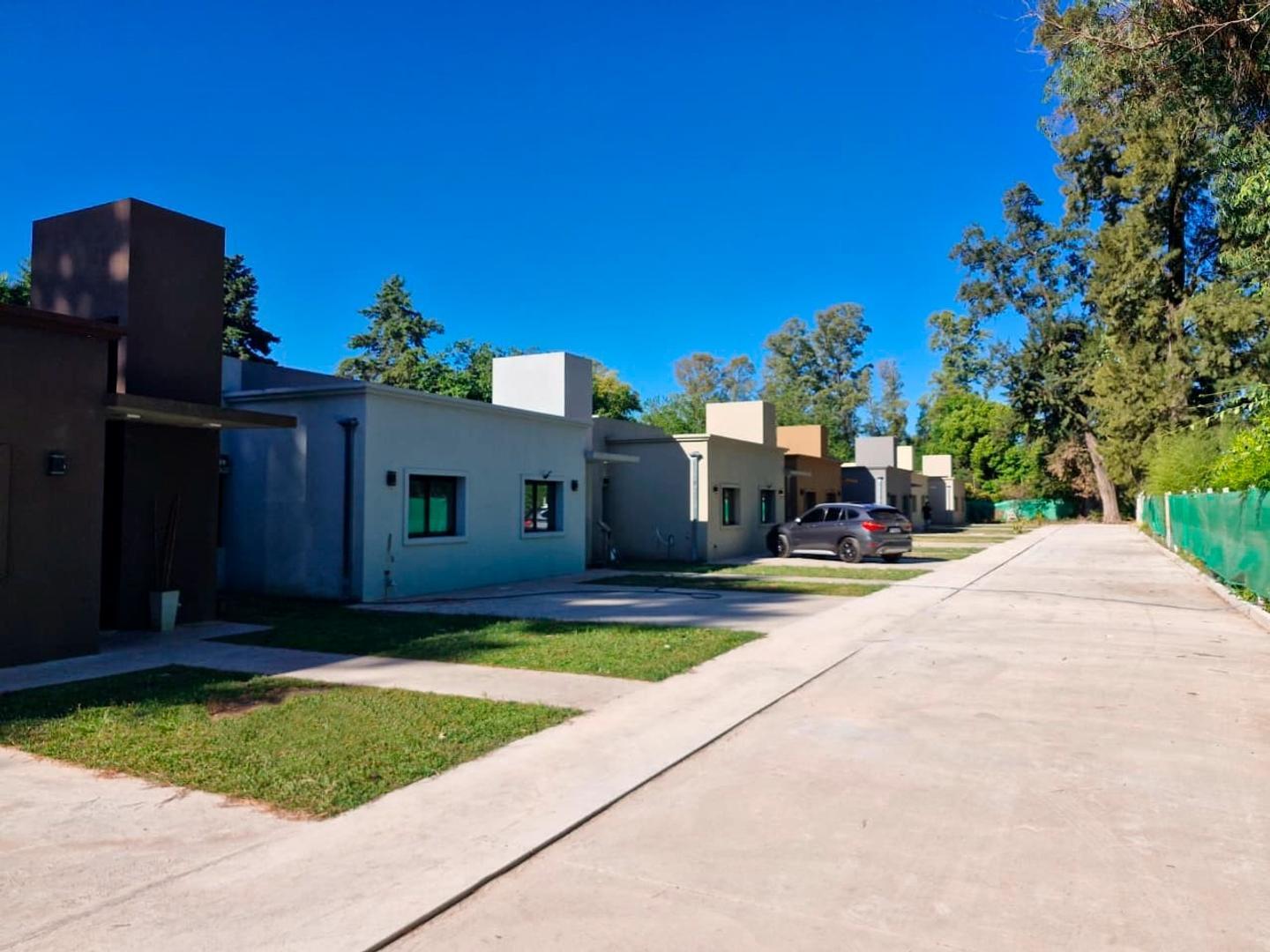 Casa en Venta con 1 cochera