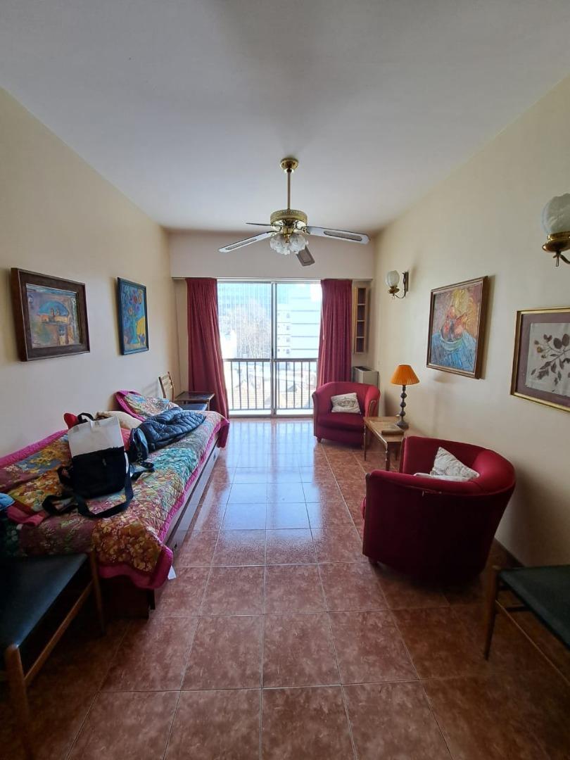 Departamento 2 ambientes lateral abierto opción cochera