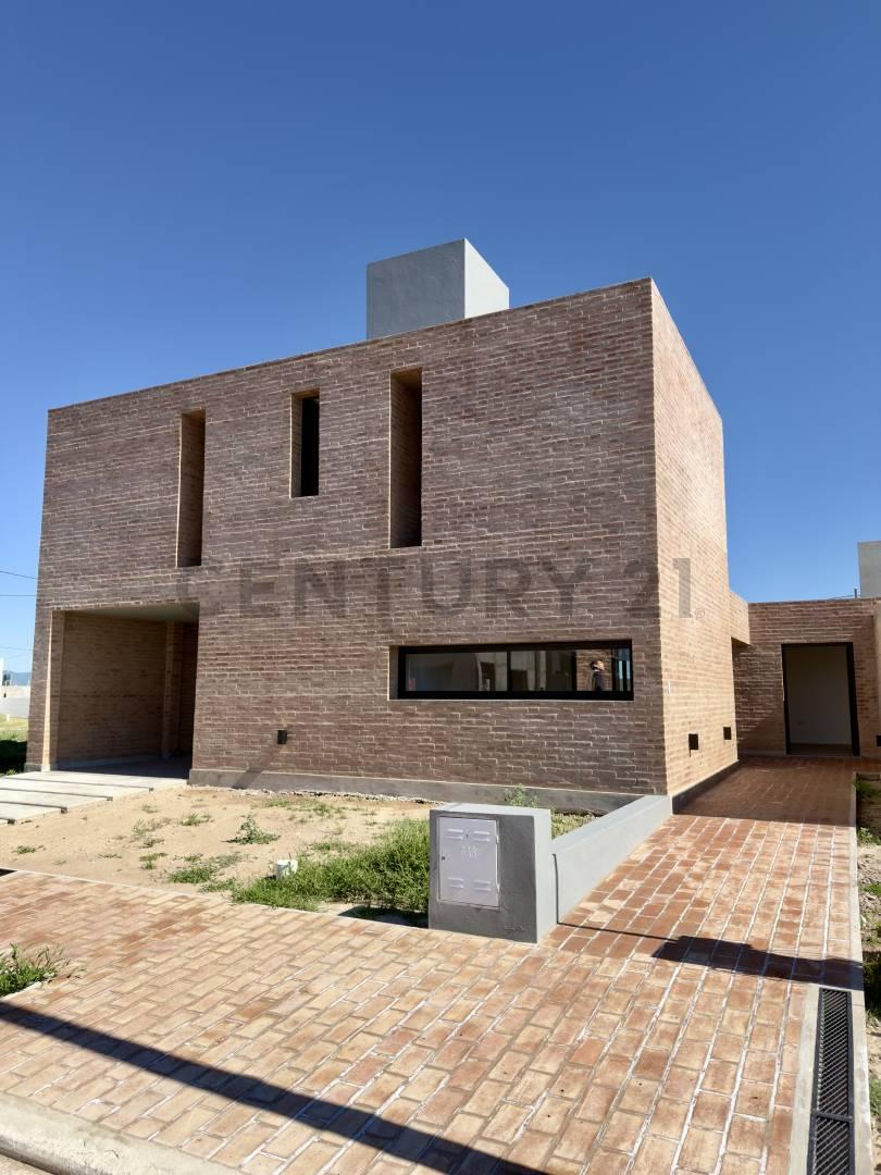 VENTA CASA EXCLUSIVA - 2 DORMITORIOS - QUEBRADAS DE MANANTIALES