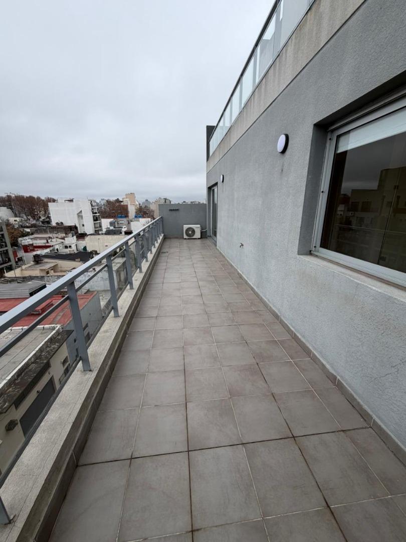 Departamento en Alquiler en Monte Castro, $ 850.000