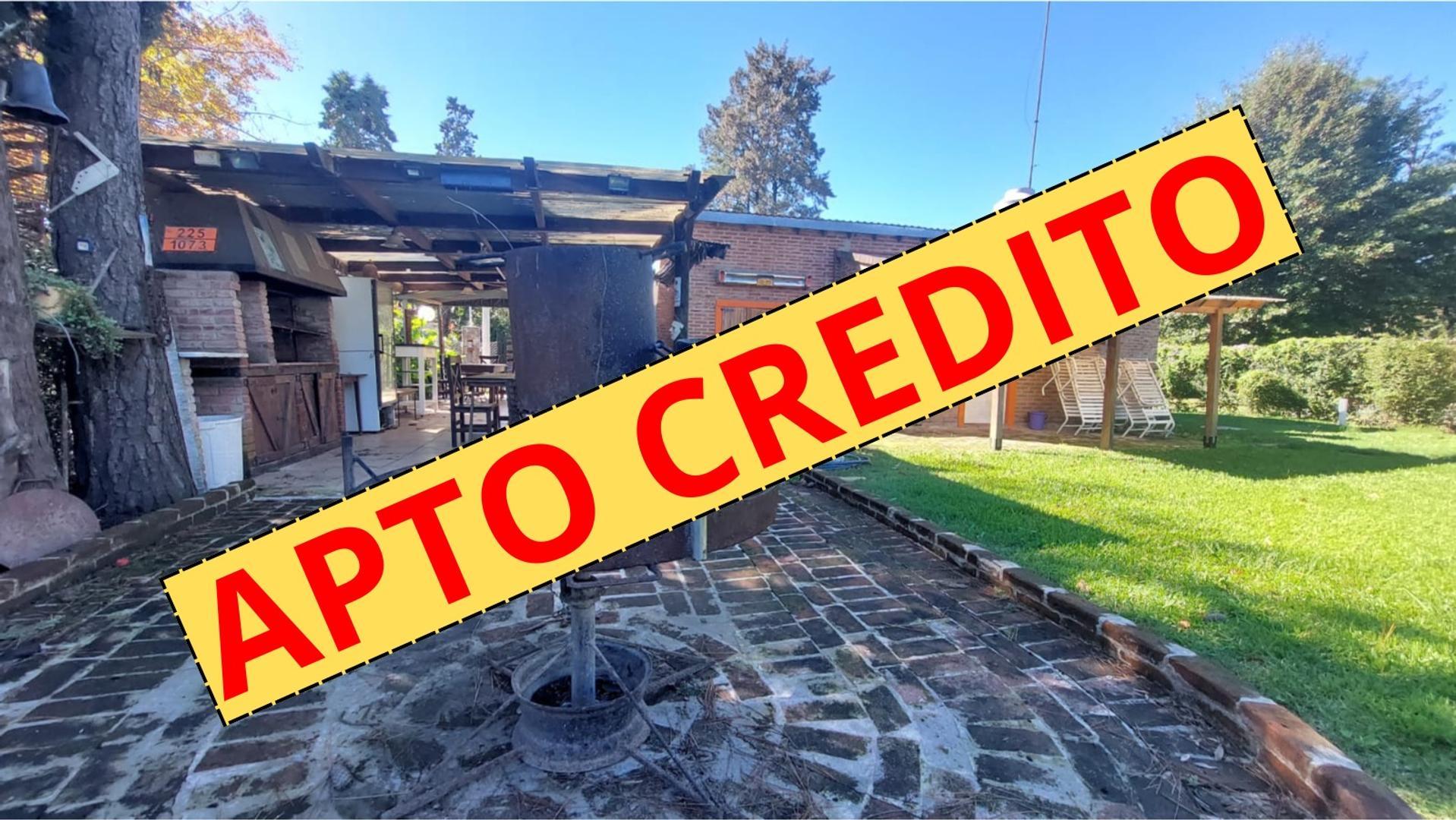 CASA QUINTA 3 AMB EN VENTA CON PILETA Y AMPLIO JARDIN