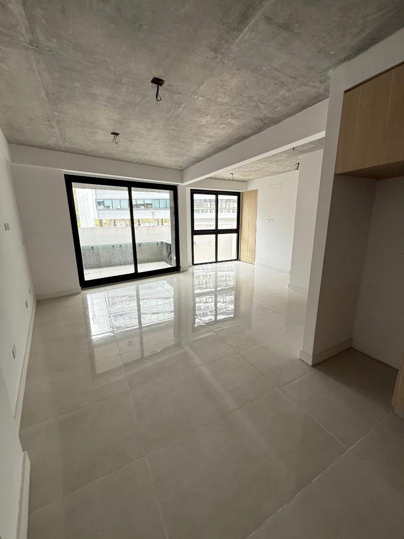 A ESTRENAR CON POSIBILIDAD DE 3 AMB. A METROS DEL RIO