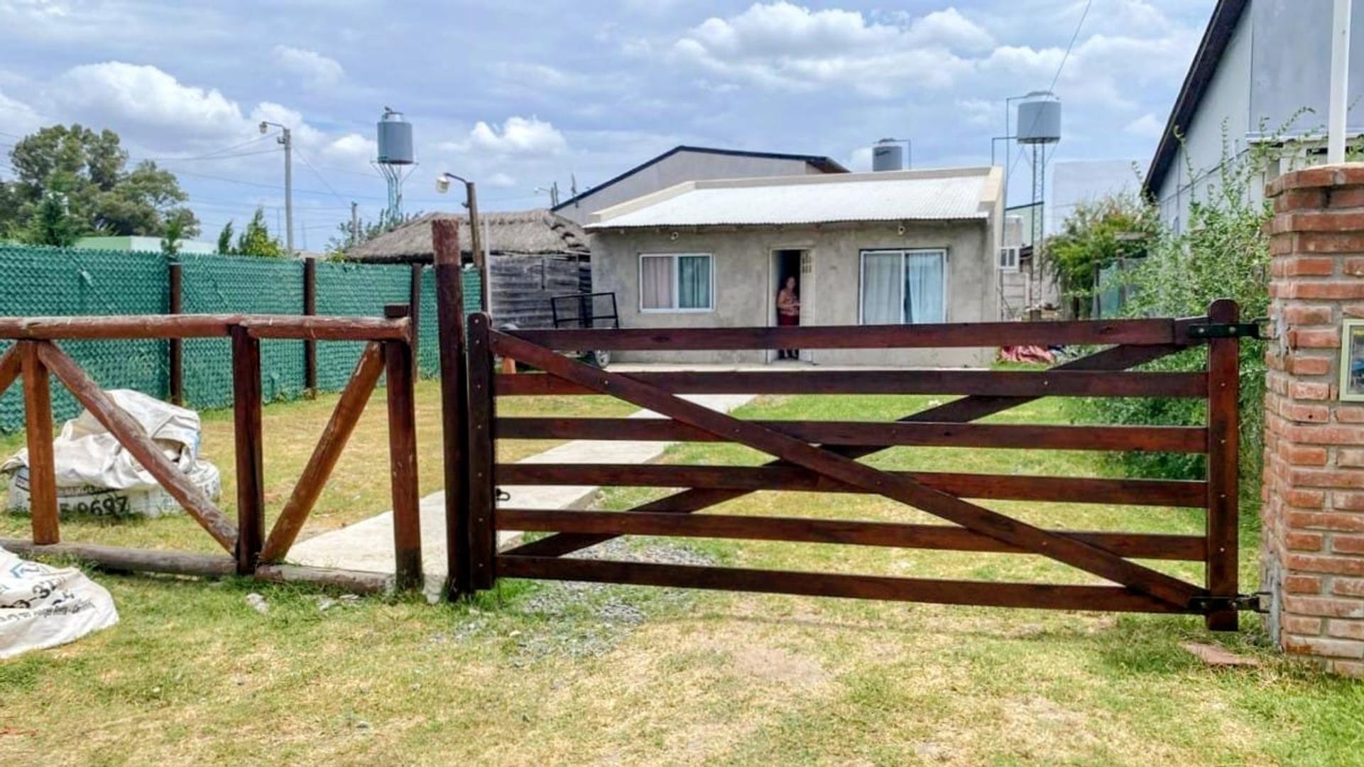 CASA en BARRIO FFRONTERAS a 10' de San VicentE Centro