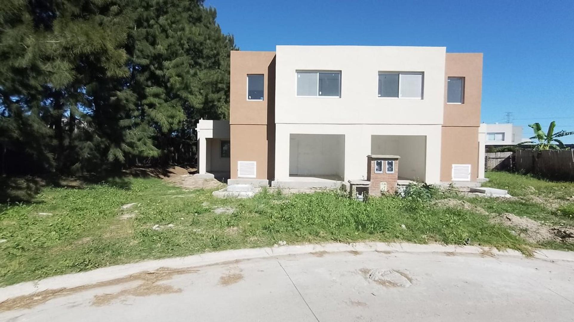 ALQUILER CASA DE 3 AMBIENTES VILLANUEVA