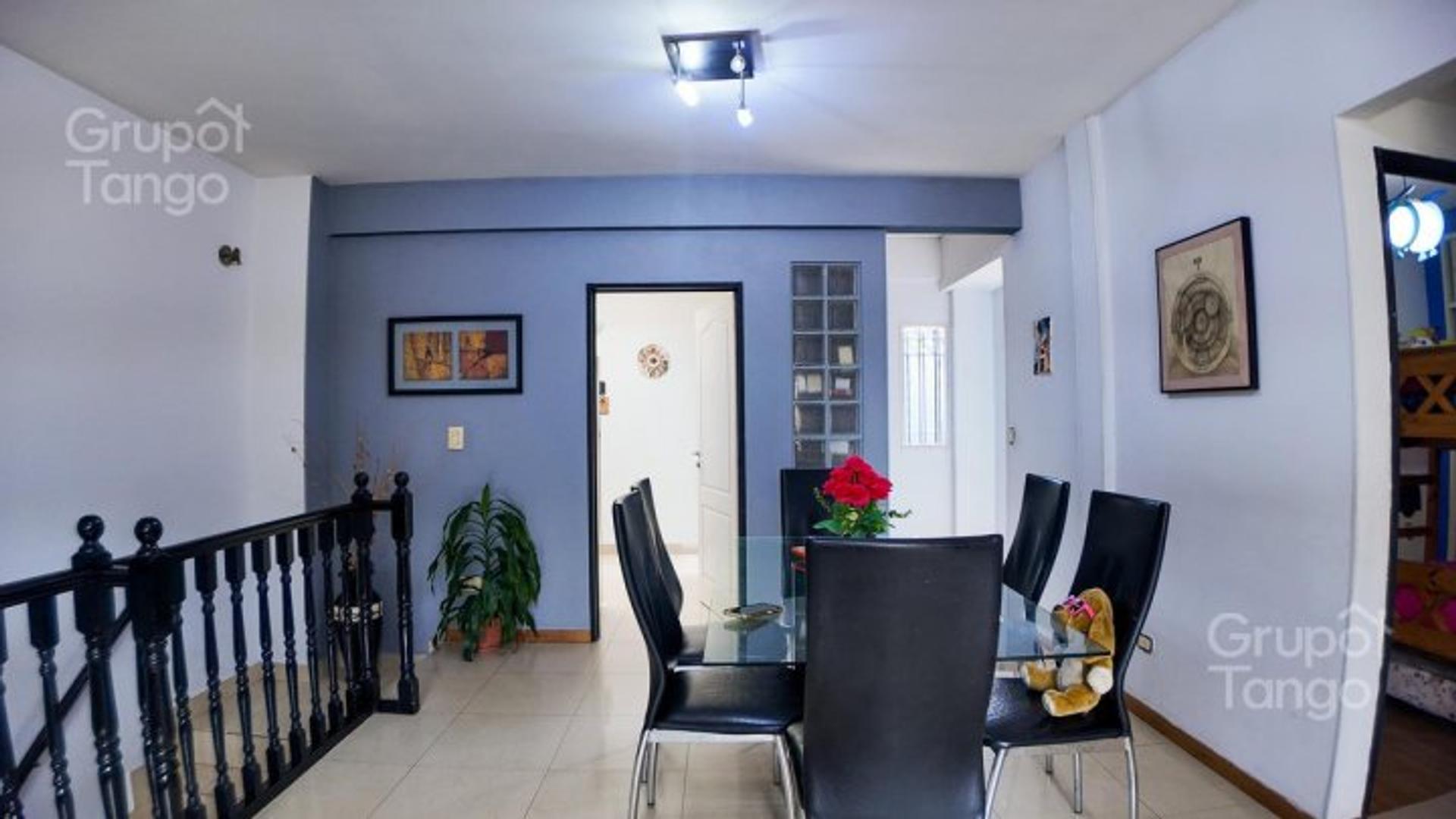 Depto Tipo Casa en Venta de 2 dormitorios