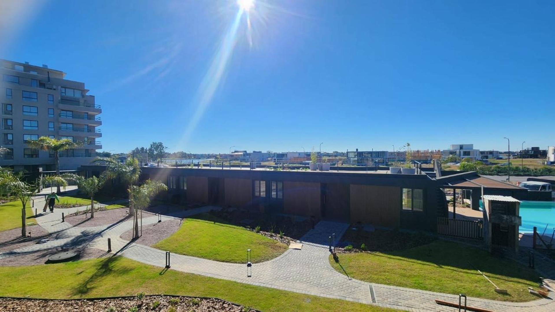 Av. De Los Lagos 3100, Piso 1