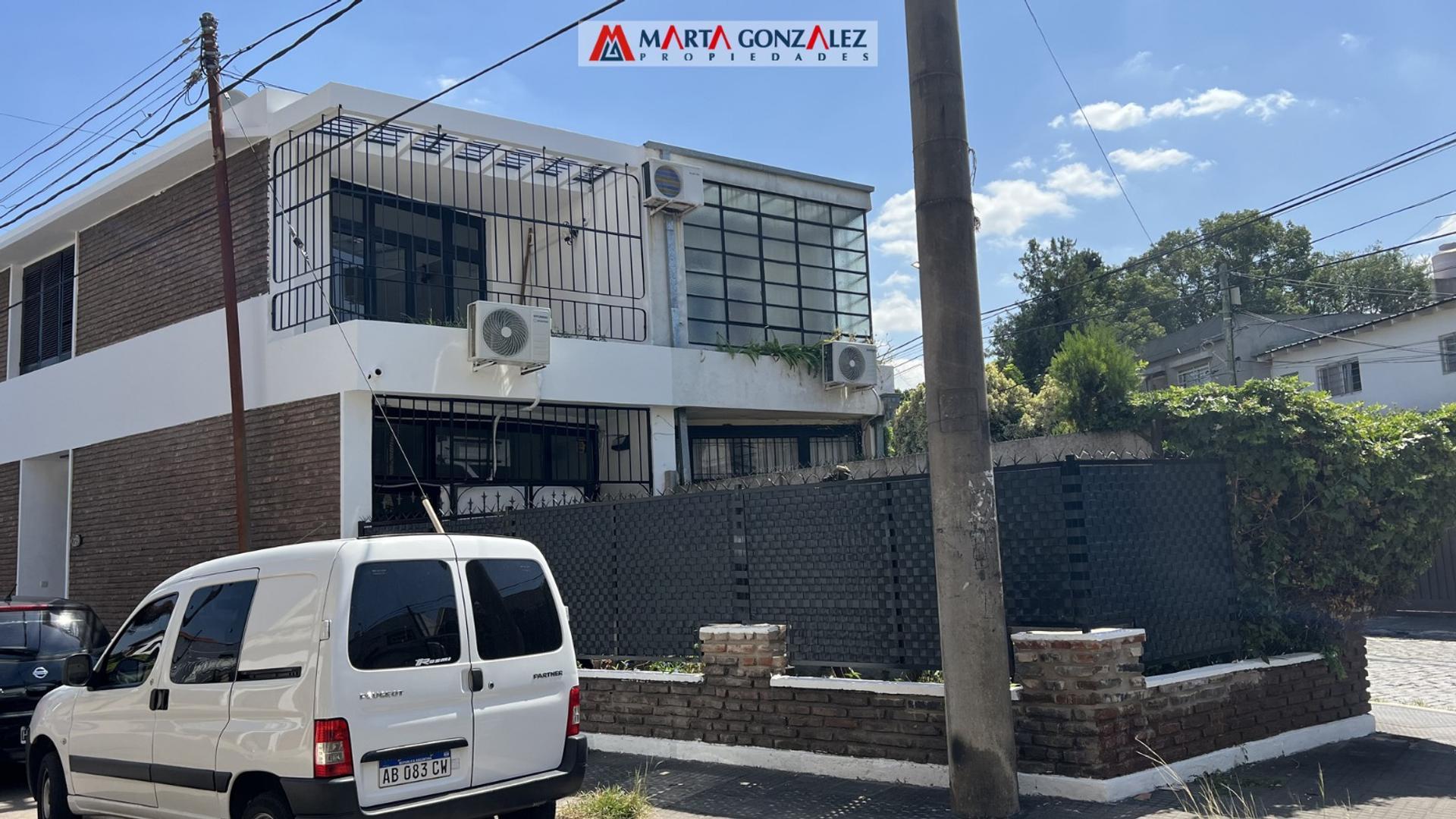 Casa en Alquiler de 3 dormitorios