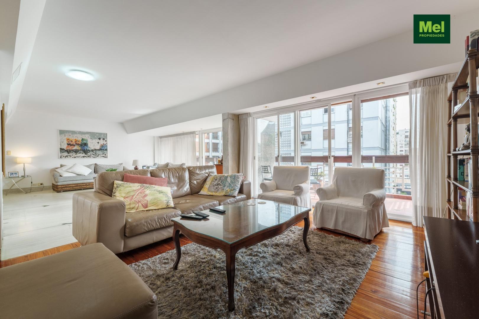 Departamento 5 ambientes con 4 baños