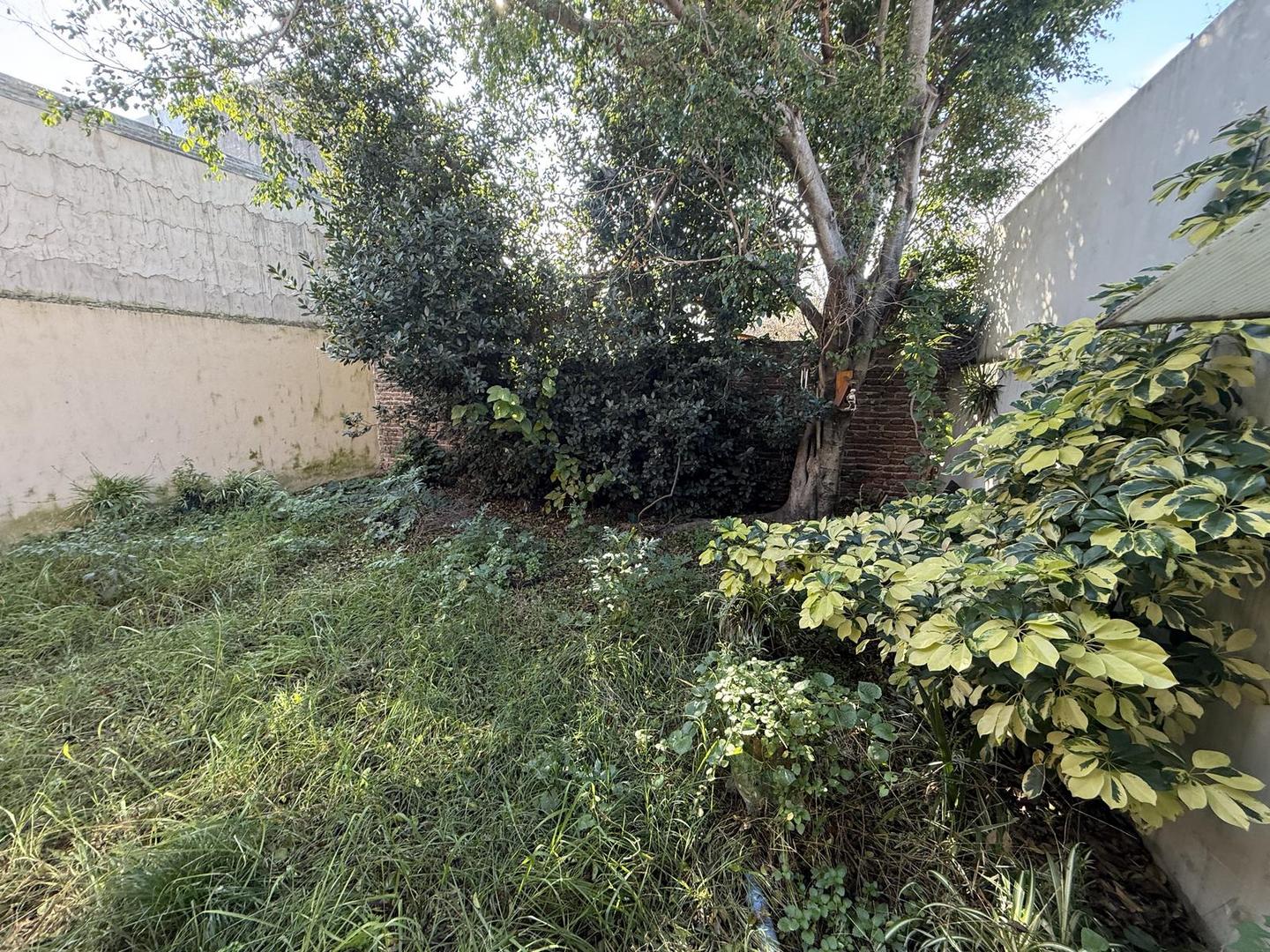 Depto Tipo Casa 5 ambientes con 2 baños