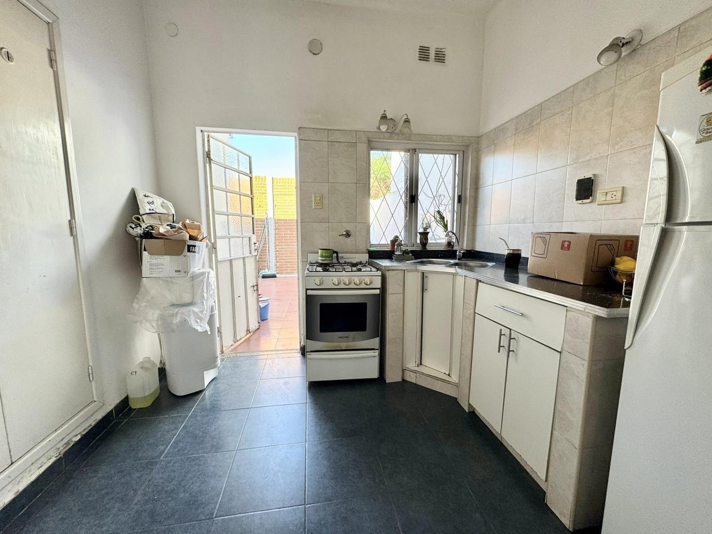 Chalet 3 ambientes en planta baja.