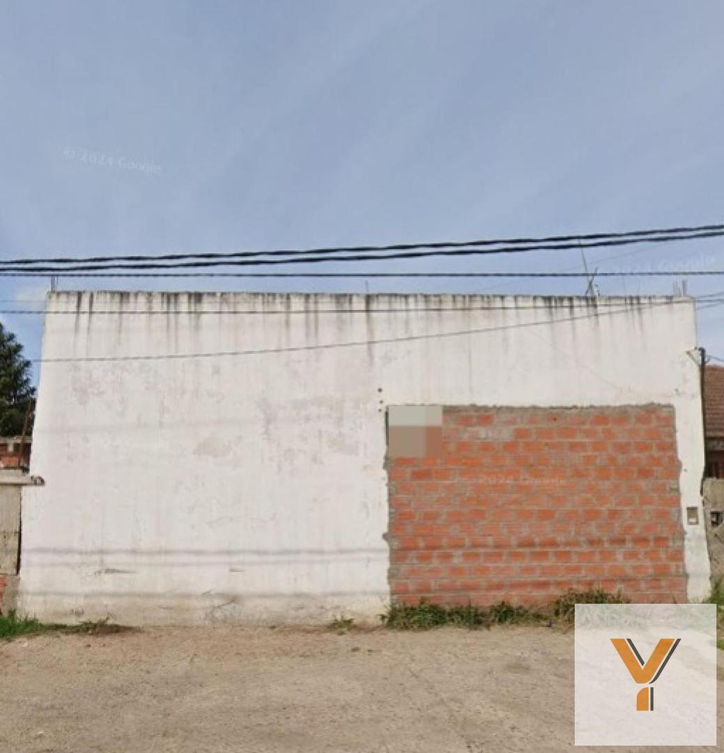 Depósito en venta - 1 Baño - 240Mts2 - Canning