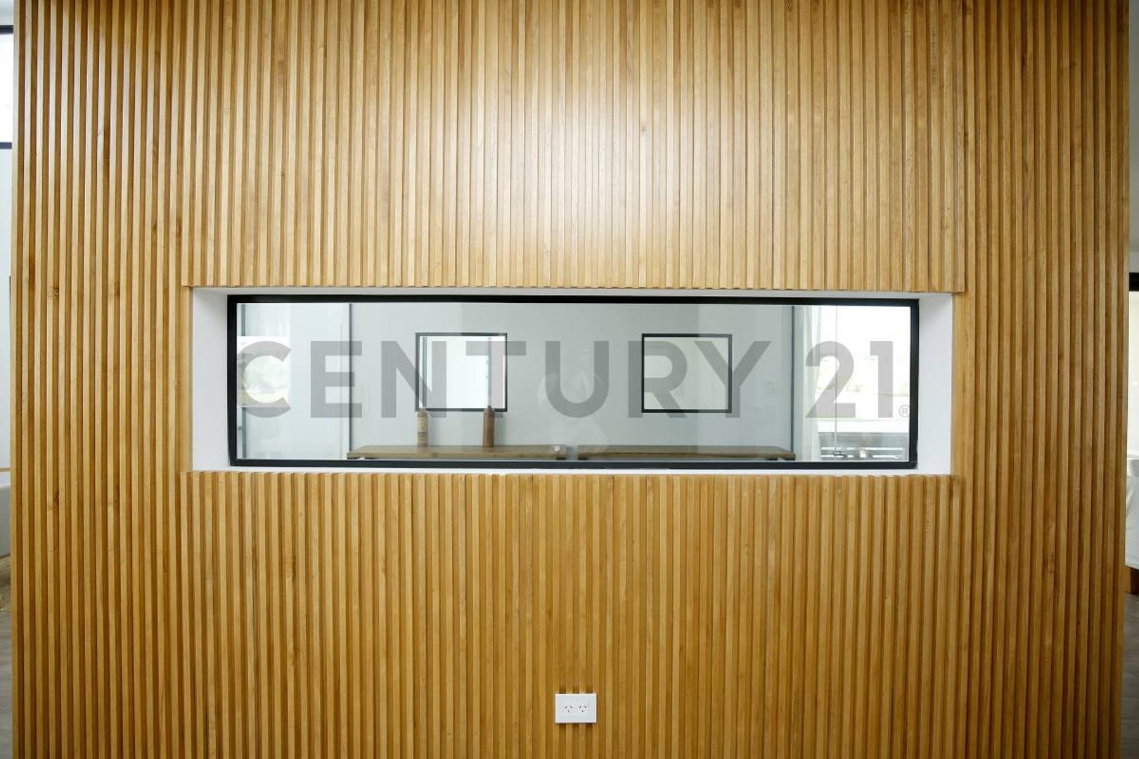 164 E/ 474 Y 476 100, Piso 0