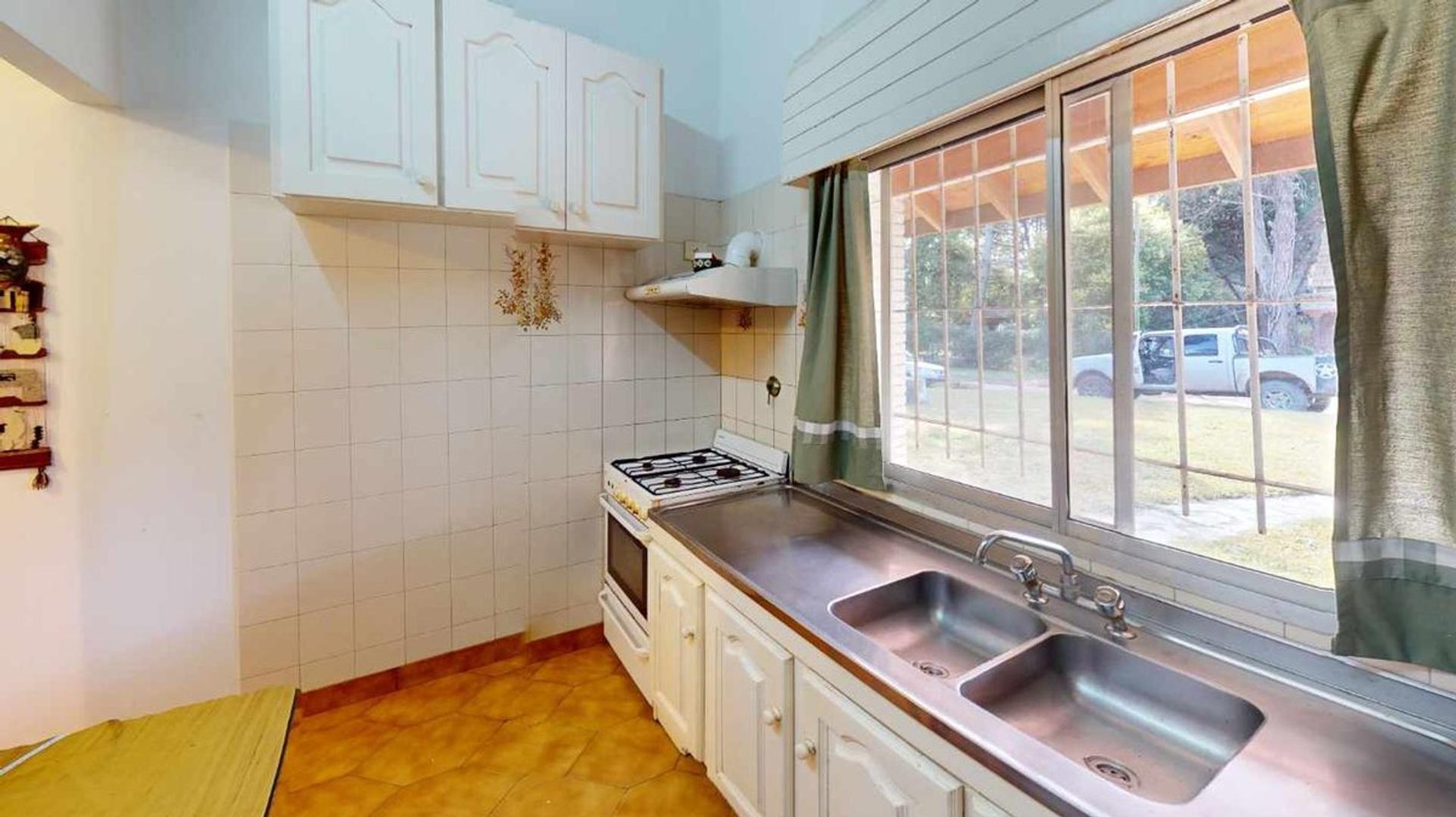 Casa en Alquiler con 1 cochera