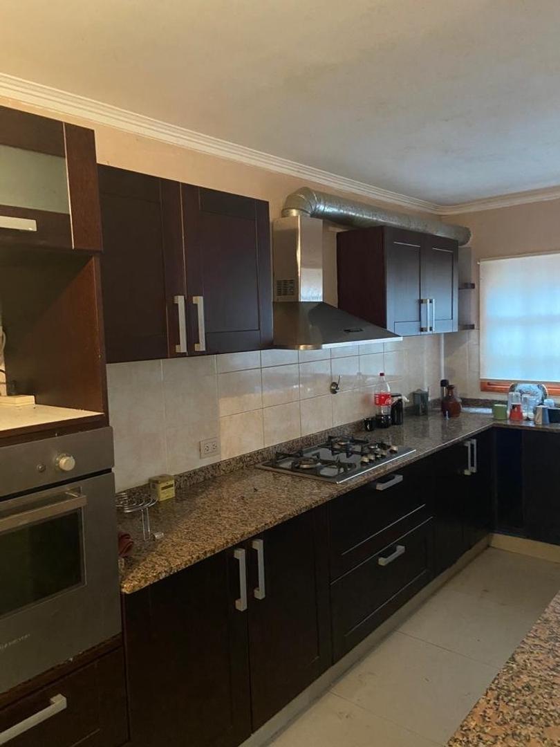 CHALET DE 5 AMBIENTES DESARROLLADO EN TRES NIVELES