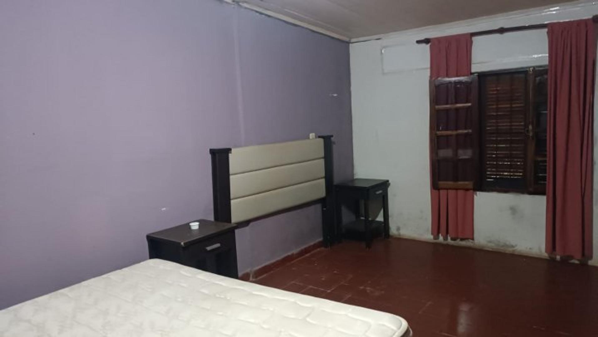 Vendo casa con departamento interno en el Barrio Kennedy