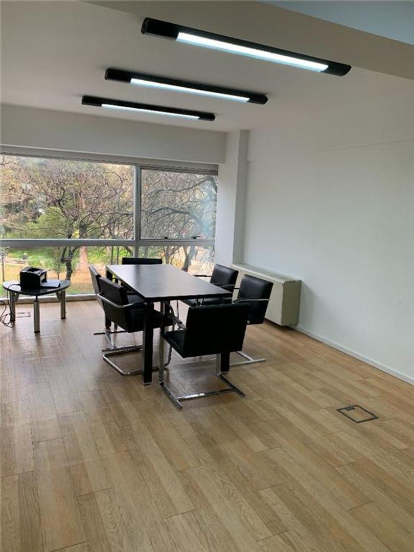 Oficina en Alquiler en Tribunales, USD 2.500