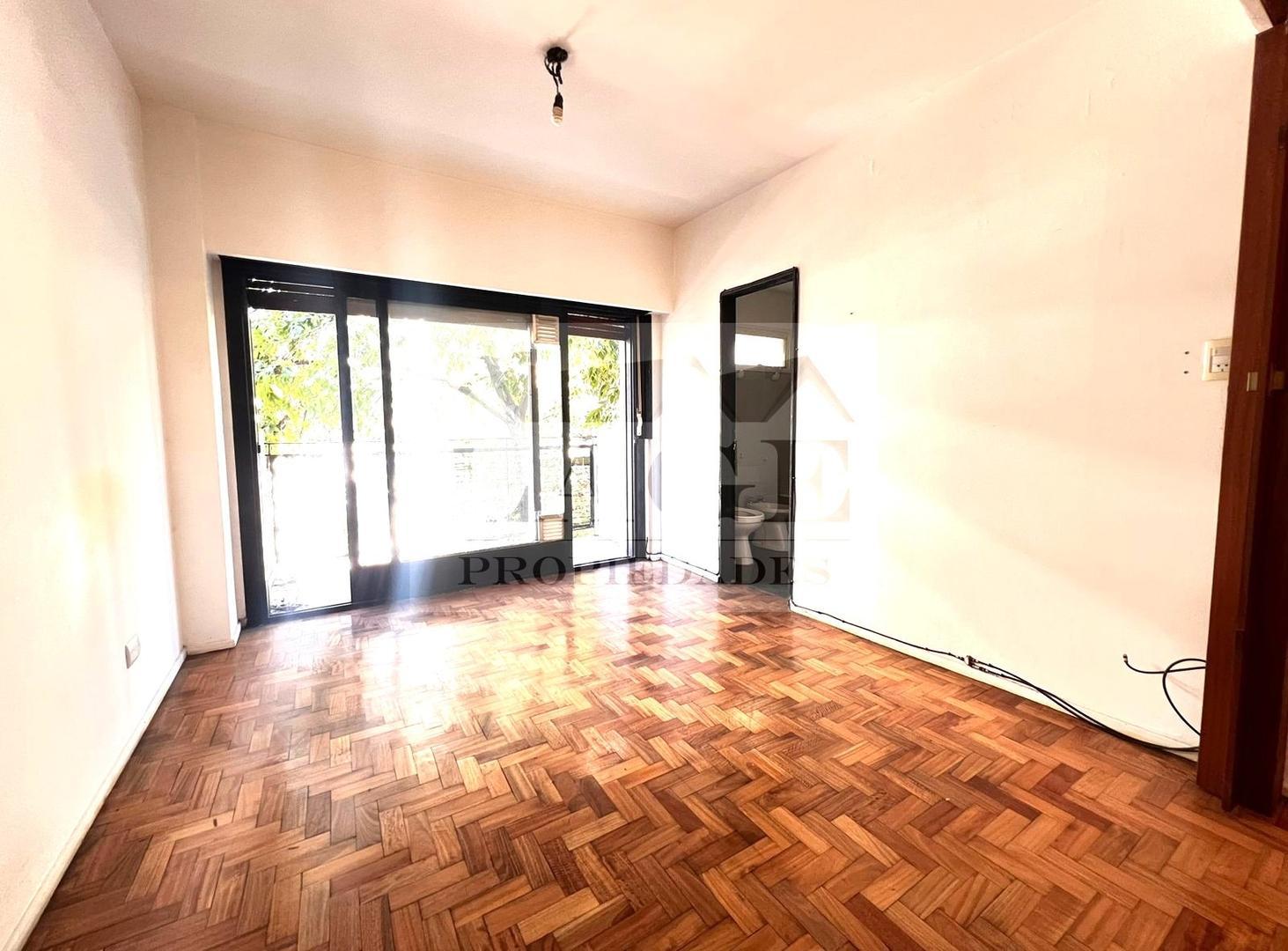 Roosevelt 2500, Piso 3