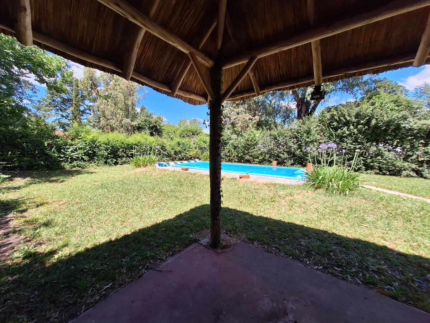 Casa 3 ambientes con 1 baño