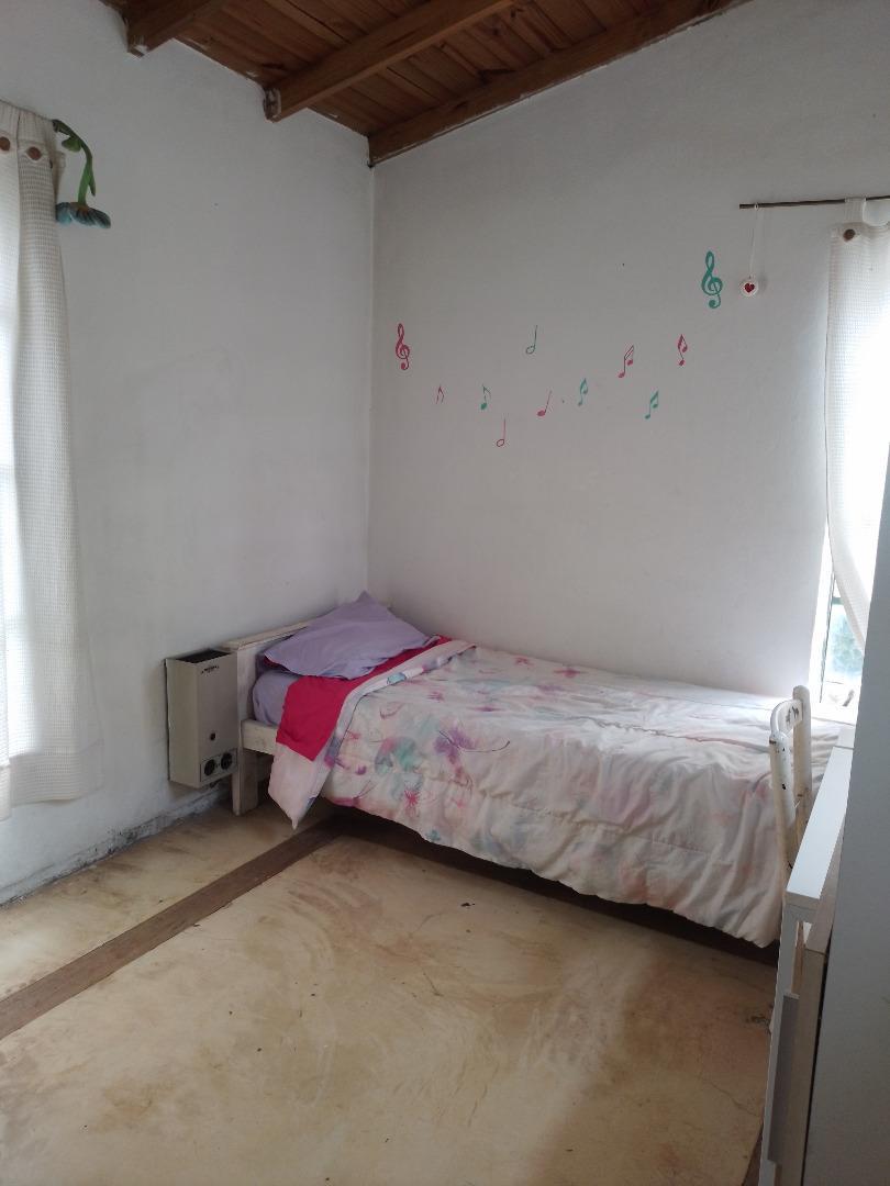 CASA EN LOS ACANTILADOS