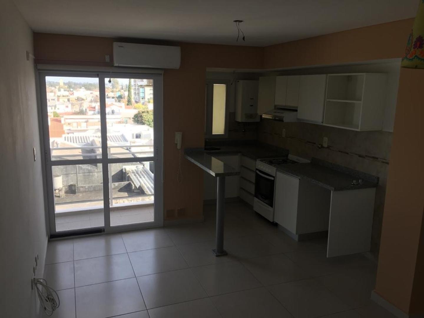 Departamento 2 ambientes con 1 baño