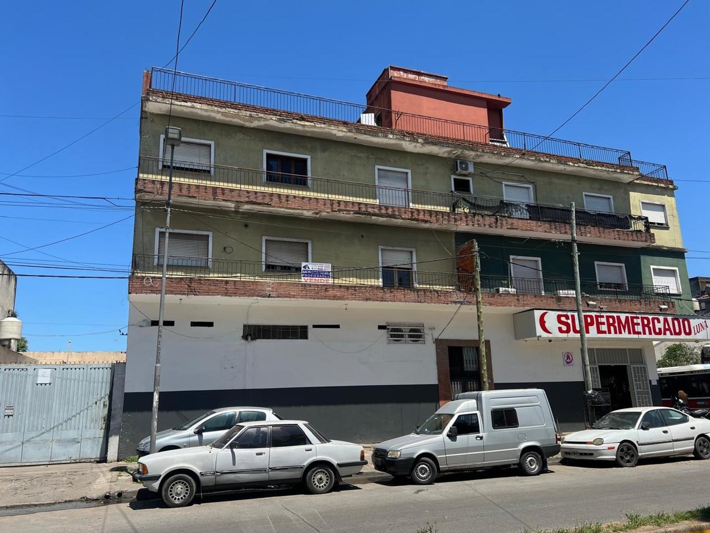 DEPARTAMENTO DE TRES AMBIENTES A RECICLAR